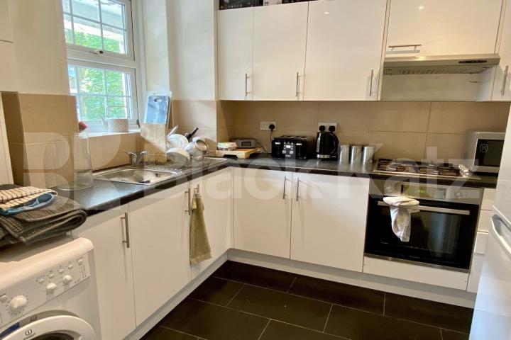 Located between Brixton and Camberwell white walls and wooden floors Loughborough Road, Brixton / Camberwell